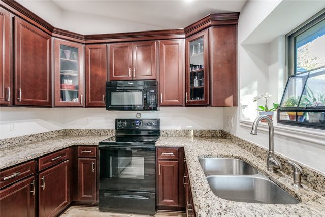 1434 Thistlewood Lane, Grapevine, TX 76051