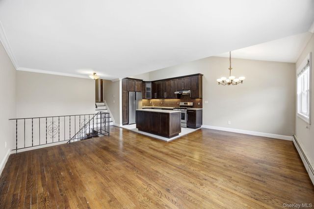 6933 Little Neck Parkway, Glen Oaks, NY 11004