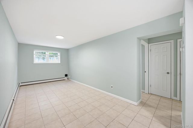 6933 Little Neck Parkway, Glen Oaks, NY 11004