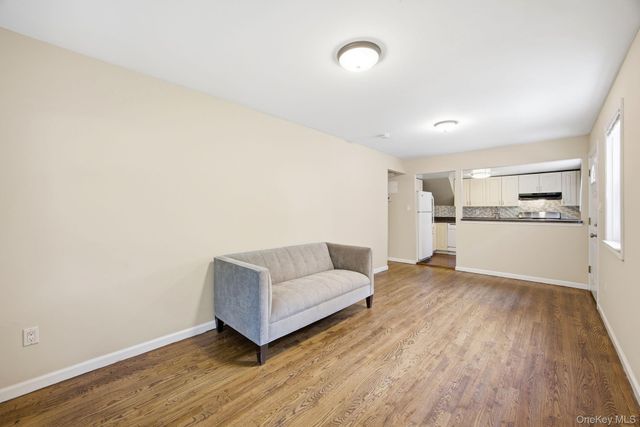 6933 Little Neck Parkway, Glen Oaks, NY 11004