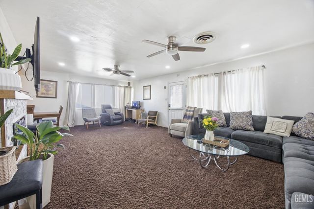 1804 Le May Avenue, Bakersfield, CA 93304