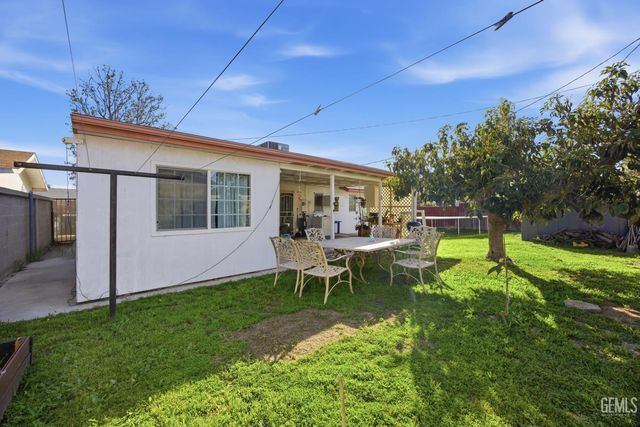 1804 Le May Avenue, Bakersfield, CA 93304