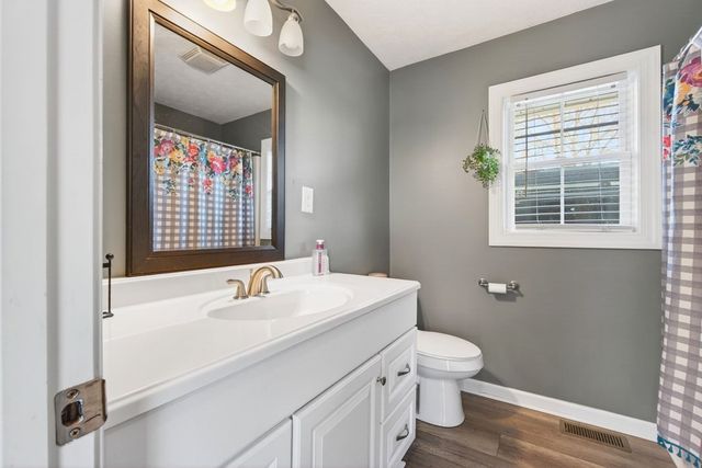 612 Dry Creek Rd, Smithville, TN 37166