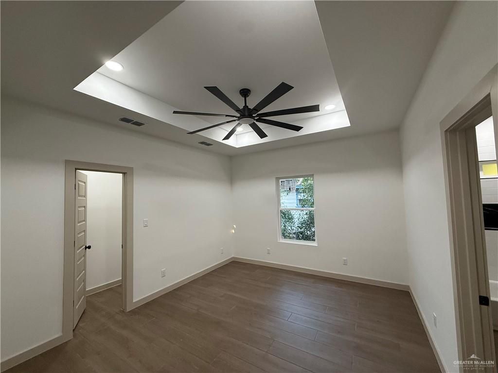 Image 10 of property listing at 805 W Bowe Street, Pharr, TX 78577