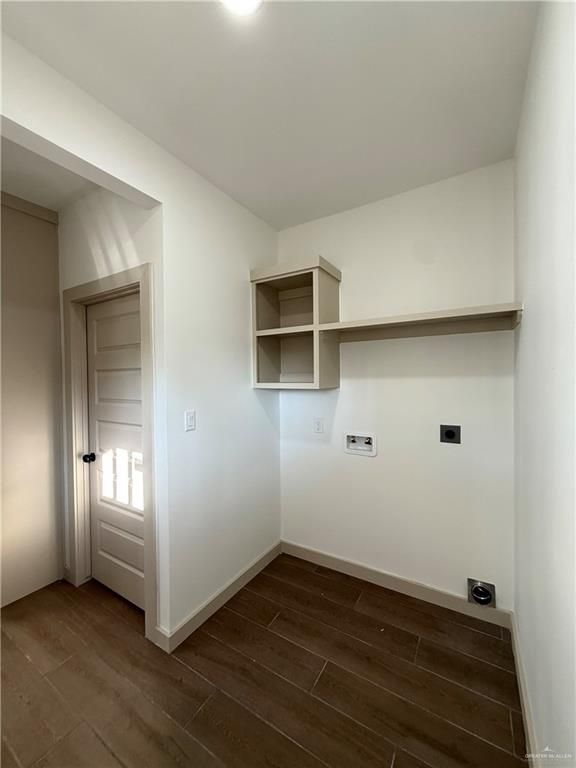 Image 6 of property listing at 805 W Bowe Street, Pharr, TX 78577