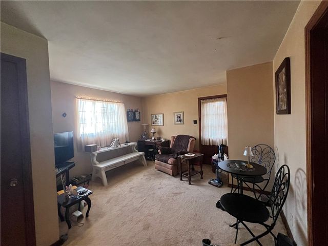 1000 Evans Ave, Mckeesport, PA 15132