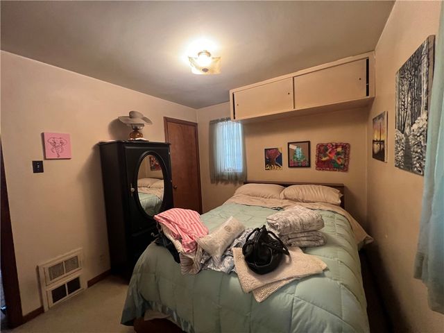 1000 Evans Ave, Mckeesport, PA 15132