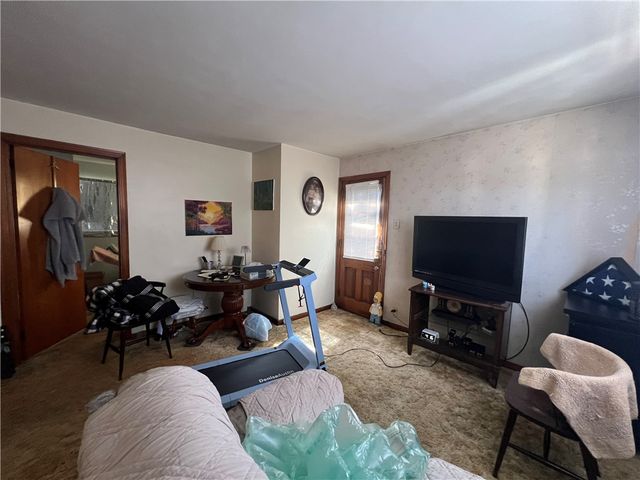1000 Evans Ave, Mckeesport, PA 15132