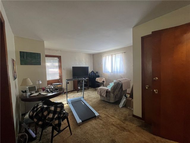 1000 Evans Ave, Mckeesport, PA 15132