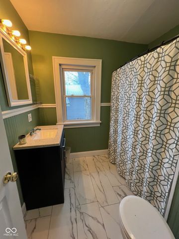 513 W State Street, Pendleton, IN 46064