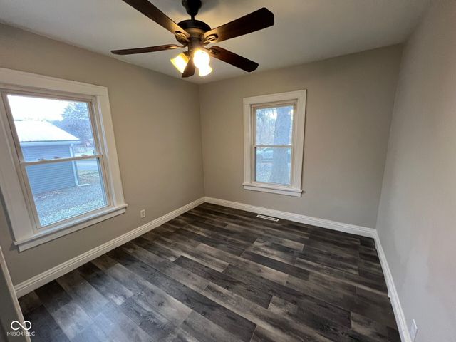 513 W State Street, Pendleton, IN 46064