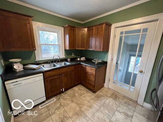 513 W State Street, Pendleton, IN 46064