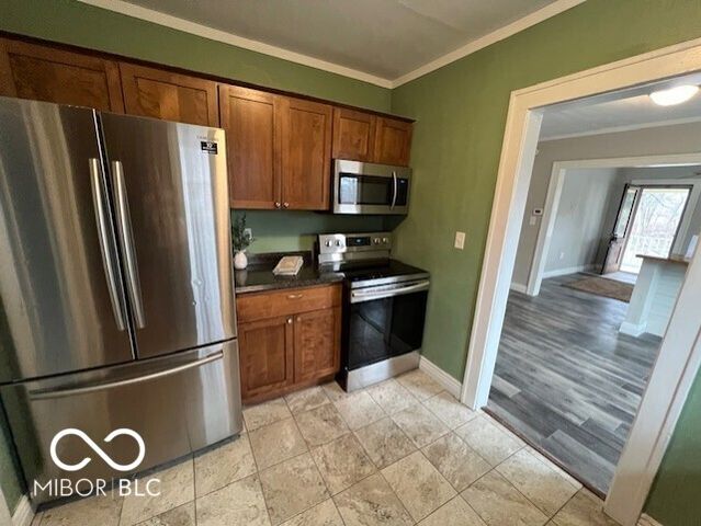 513 W State Street, Pendleton, IN 46064