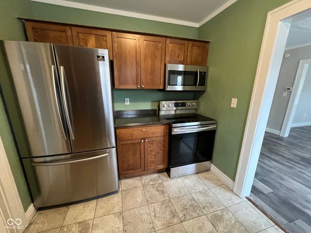 513 W State Street, Pendleton, IN 46064