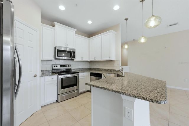 4304 EXPEDITION WAY WAY 105, Osprey, FL 34229