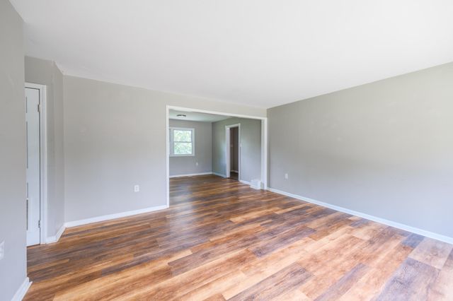 703 Dearborn Road, Valparaiso, IN 46385