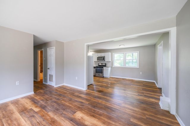 703 Dearborn Road, Valparaiso, IN 46385