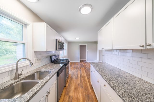 703 Dearborn Road, Valparaiso, IN 46385