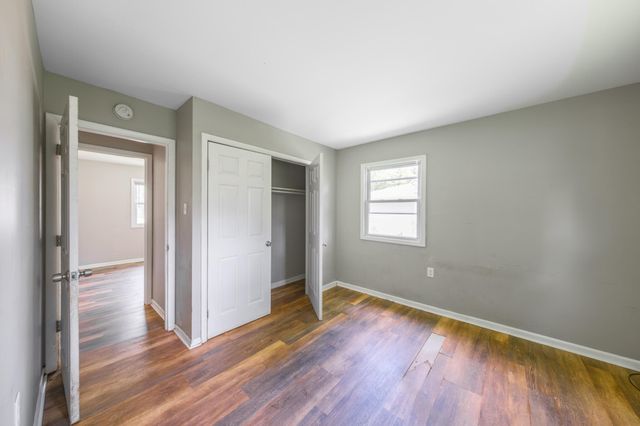 703 Dearborn Road, Valparaiso, IN 46385