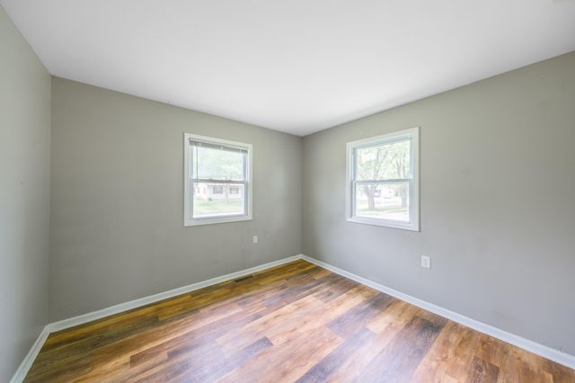 703 Dearborn Road, Valparaiso, IN 46385