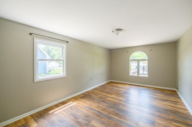 703 Dearborn Road, Valparaiso, IN 46385