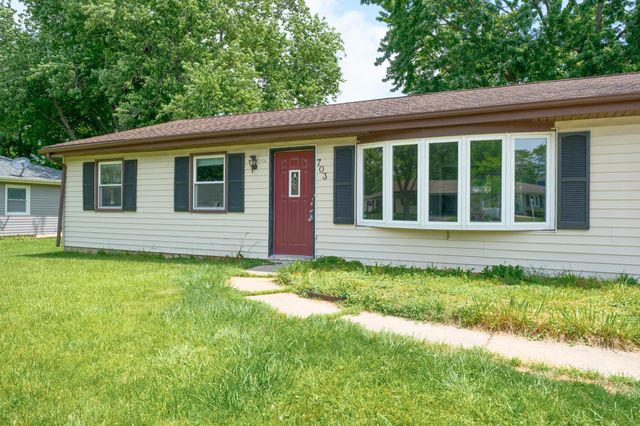 703 Dearborn Road, Valparaiso, IN 46385