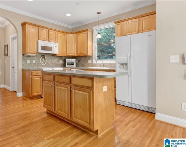 6544 HEMLOCK STREET, Trussville, AL 35173