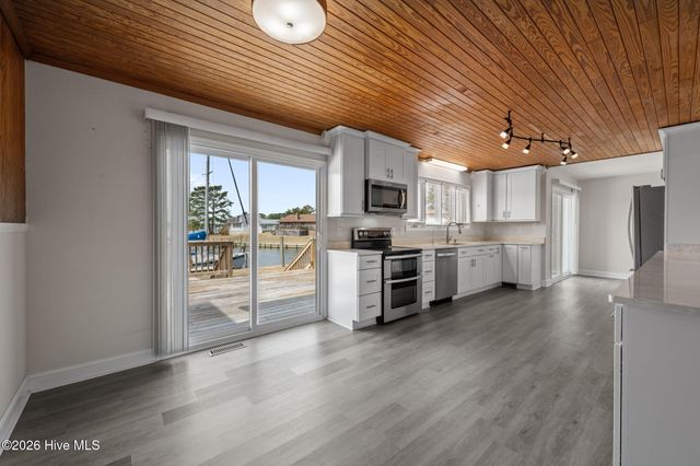 1103 Kea Court, New Bern, NC 28560