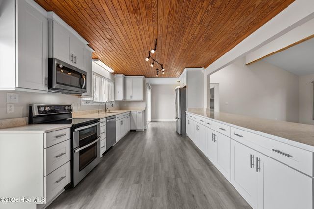 1103 Kea Court, New Bern, NC 28560