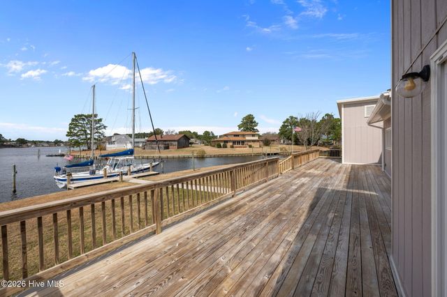 1103 Kea Court, New Bern, NC 28560