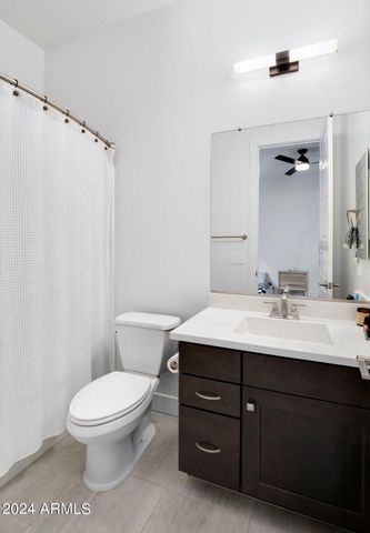 812 E SUMMERSIDE Road, Phoenix, AZ 85042