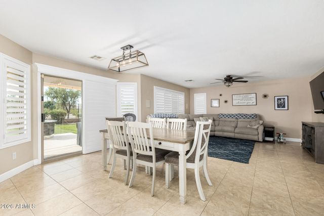 29122 N RED FINCH Drive, San Tan Valley, AZ 85143