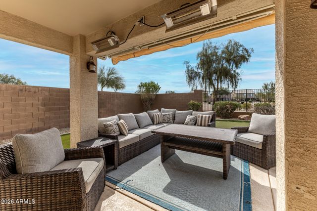 29122 N RED FINCH Drive, San Tan Valley, AZ 85143