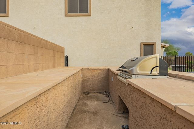 29122 N RED FINCH Drive, San Tan Valley, AZ 85143