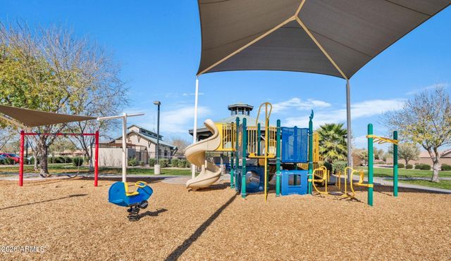 29122 N RED FINCH Drive, San Tan Valley, AZ 85143