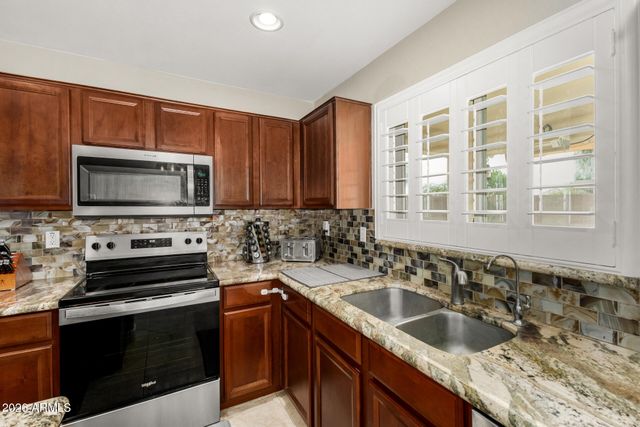 29122 N RED FINCH Drive, San Tan Valley, AZ 85143