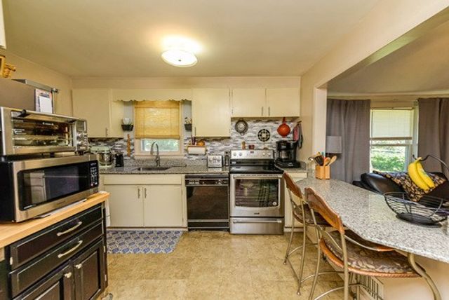 212 Laura Drive, Greece, NY 14626
