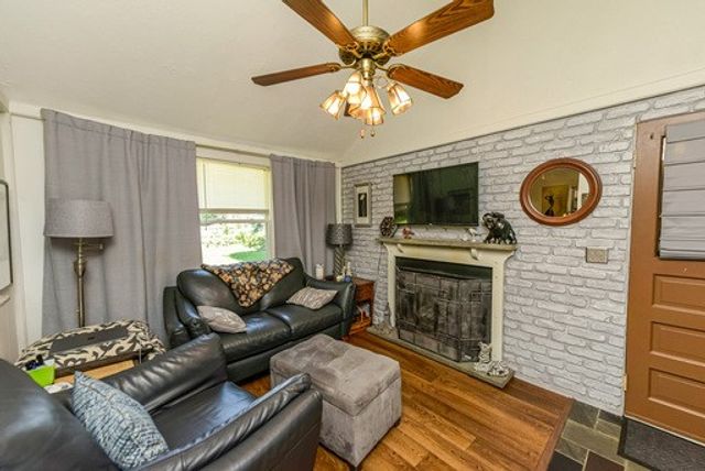 212 Laura Drive, Greece, NY 14626