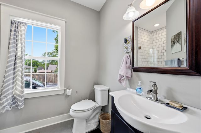 404 Lawrence St, Old Hickory, TN 37138