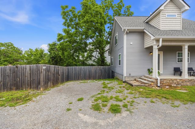 404 Lawrence St, Old Hickory, TN 37138