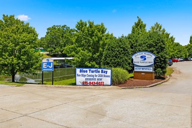 404 Lawrence St, Old Hickory, TN 37138