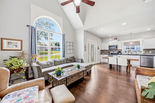 404 Lawrence St, Old Hickory, TN 37138