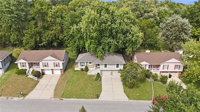 15600 E 2nd Street S, Independence, MO 64050