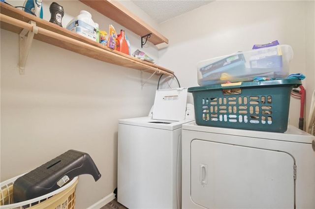 15600 E 2nd Street S, Independence, MO 64050