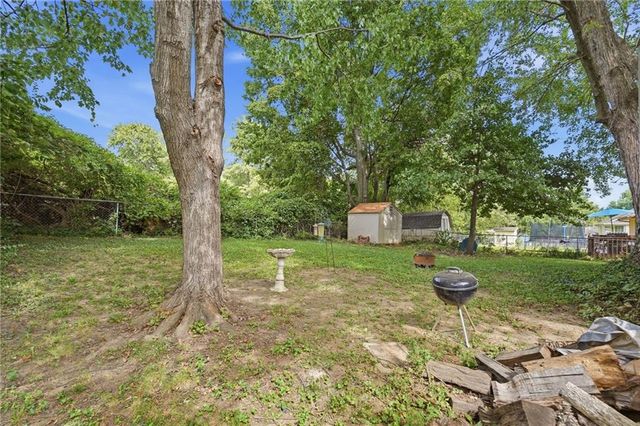 15600 E 2nd Street S, Independence, MO 64050