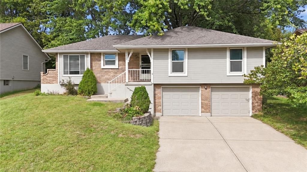 15600 E 2nd Street S, Independence, MO 64050