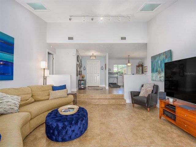 2338 TUSCARORA TRAIL, Maitland, FL 32751