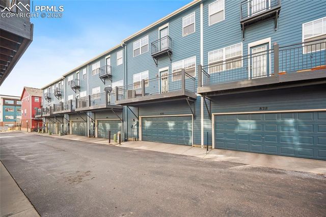 832 Wahsatch Ridge Point, Colorado Springs, CO 80903