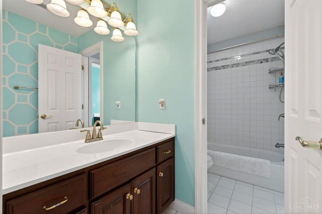 475 Timber Walk Court, Springboro, OH 45066