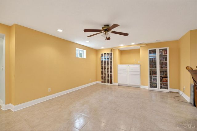 475 Timber Walk Court, Springboro, OH 45066